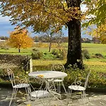 Domaine En Trembley Bed & Breakfast