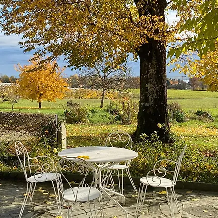 Domaine En Trembley Bed and breakfast
